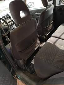A picture of 1999 rav4 used