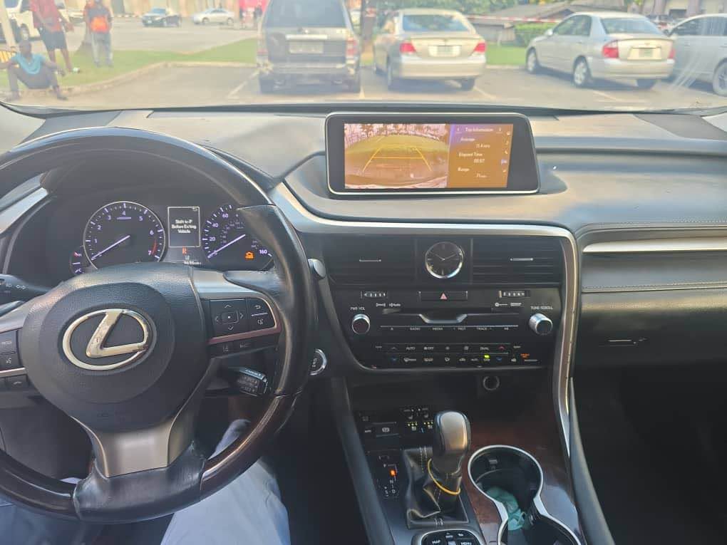 A picture of Lexus RX350 2018 model Used but not register Nothing to