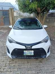 A picture of Belgium standard 2017 Toyota Corrola 4 sale Super clean first