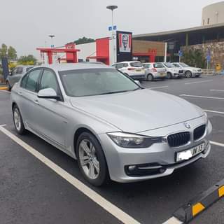 bmw 320i