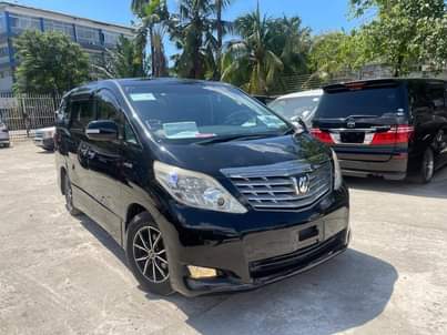 toyota alphard
