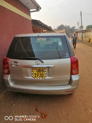 A picture of Toyota raum New shape