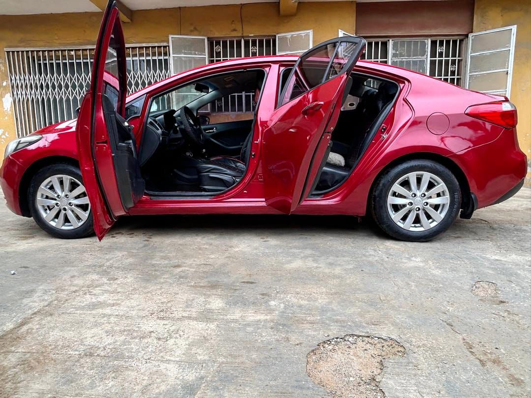 A picture of 015 Kia cerato