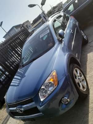 A picture of Toyota Rav4 2010 Model Limited FOREIGN USE TOKUNBO Good Engine