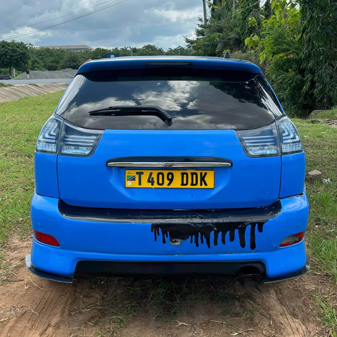A picture of TOYOTA HARRIER