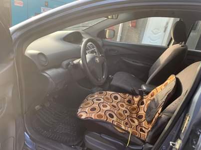 A picture of MANUAL TOYOTA YARIS 2007
