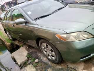 A picture of Toyota Camry 08