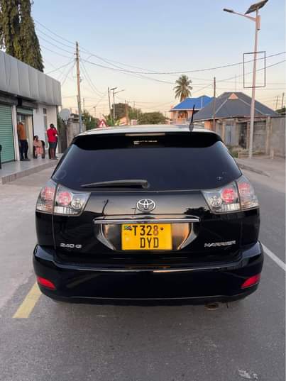 A picture of TOYOTA HARRIER Usajili DYD Cc2360 Mwaka 2007 Sports reems Big