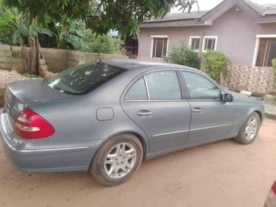 A picture of 2005 Mercedes benz E320 Automatic