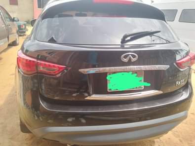 A picture of Neatly used Infiniti for sale everything is working perfectly fine