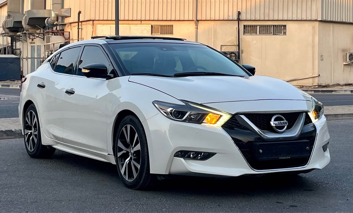 A picture of 2016 Nissan Maxima full option contact no 0563819795