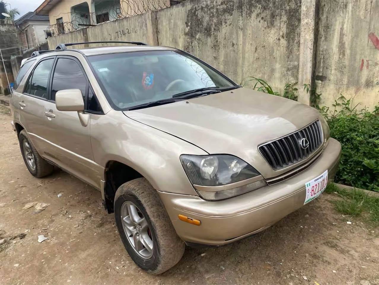 A picture of Naija used lexus rx300 O7O 39373582