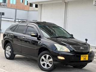 A picture of TOYOTA HARRIER