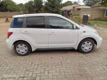 used toyota ist