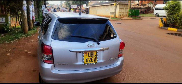 A picture of TOYOTA FIELDER. 26M Negotiable