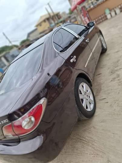 A picture of Neatly Used Lexus ES330