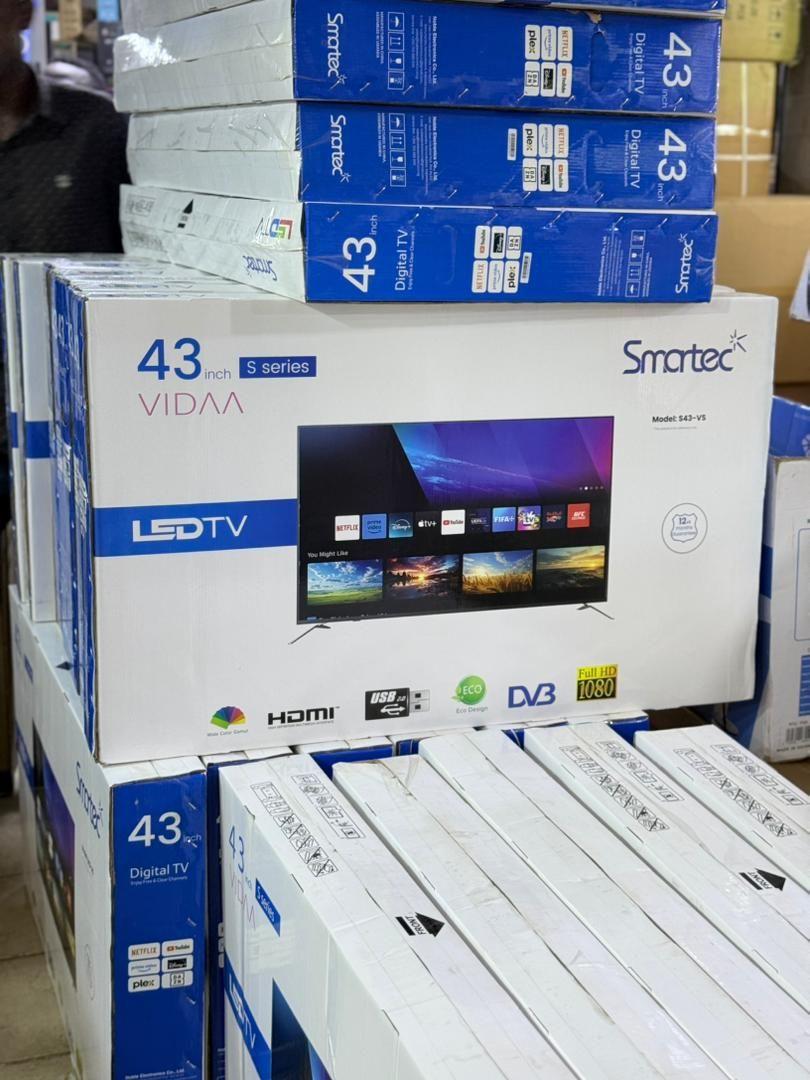 A picture of Smartec 43 inches smart TV