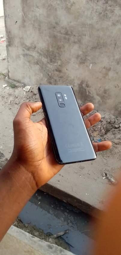 A picture of SAMSUNG S9 PLUS