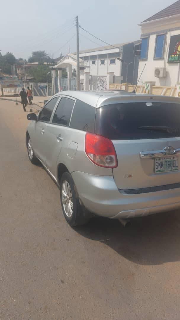 A picture of Toyota matrix first body pan