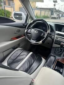 A picture of 2010 Lexus RX350 registered full option facelifted to 2014 Price