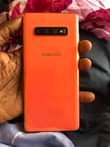 A picture of SAMSUNG S10 PLUS