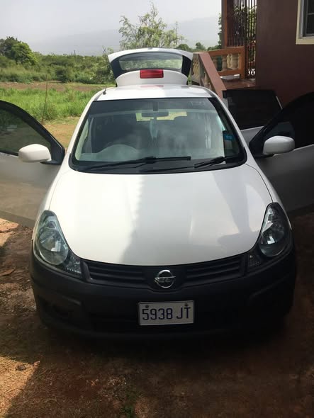 nissan ad wagon