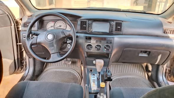 A picture of 2004 Toyota corolla 04