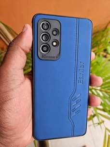 A picture of SAMSUNG A52