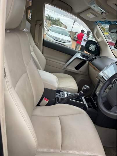 A picture of TOYOTA LANDCRUISER 2022