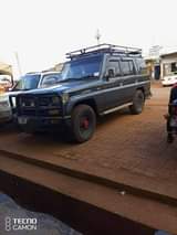 A picture of Landcruiser TX manual 20m
