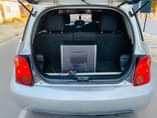 A picture of TOYOTA IST