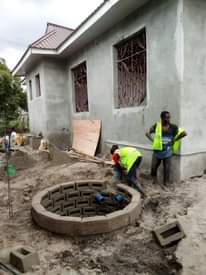 A picture of TUNAJENGA MASHMO YA CHOO YA KSASA YASYOJAA KWA GHARAMA NAFUU