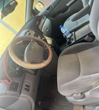 A picture of TOYOTA SIENNA LE AWD 2005