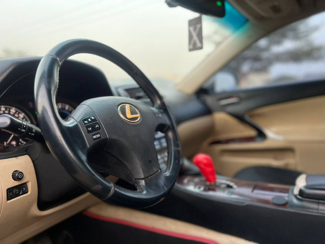 A picture of Unregistered Lexus is250 first body Tesla screen PRICE 8.520m Location