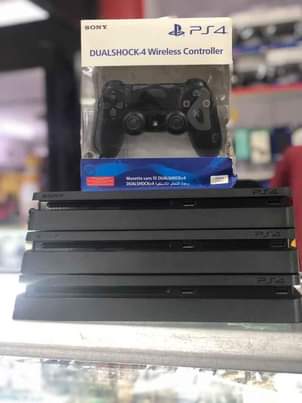 A picture of PS4 FULL SET SLIGHTLY USED VERY AFFORDABLE