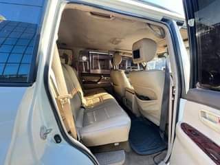 A picture of TOYOTA LANDCRUISER VX
