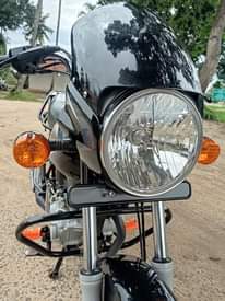 A picture of Boxer 125