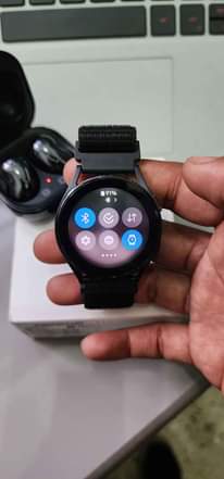 A picture of Samsung watch buds