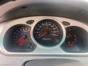 A picture of REGISTERED 2004 TOYOTA HIGHLANDER First body Pan Barley Used leather