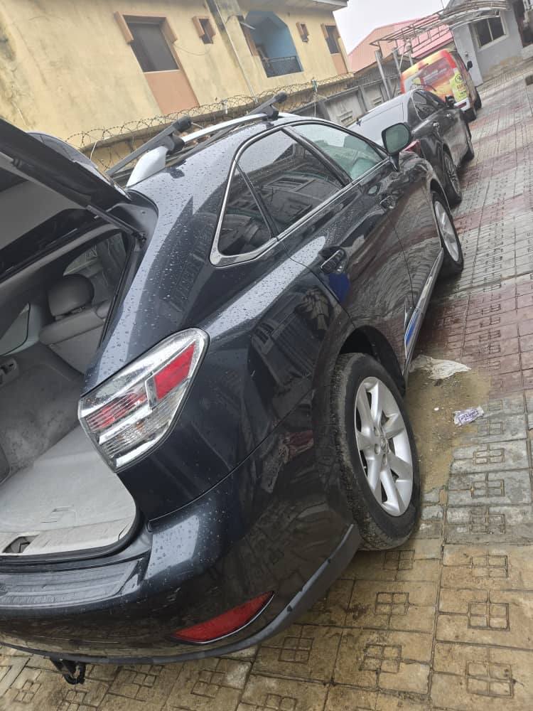 A picture of Foreign Used RX350 2011