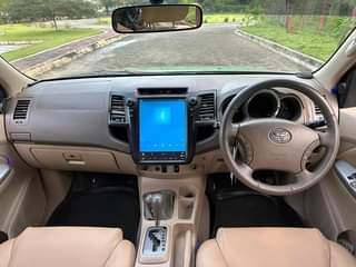 A picture of TOYOTA FORTUNER