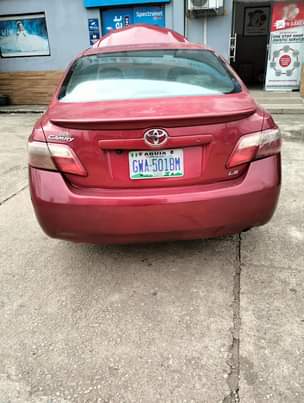 A picture of Extremely clean 07 camry 4 5m