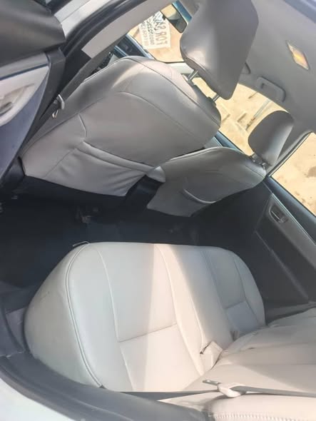 A picture of Toyota corolla LE