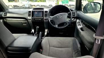 A picture of Toyota Prado Disel