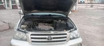 A picture of 03 highlander