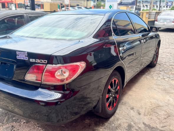 A picture of 2003 Lexus ES300