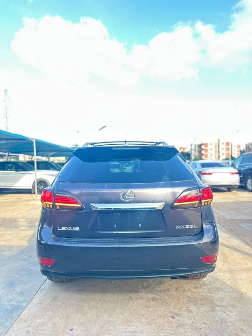 A picture of 2011 neatly used Lexus Rx350