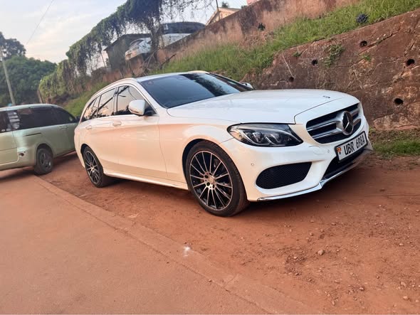 A picture of Mercedes c250 sport estate