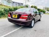 A picture of Toyota Brevis inauzwa