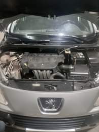 A picture of Tokumbo Standard Peugeot 307 Automatic drive Extremely clean and sound